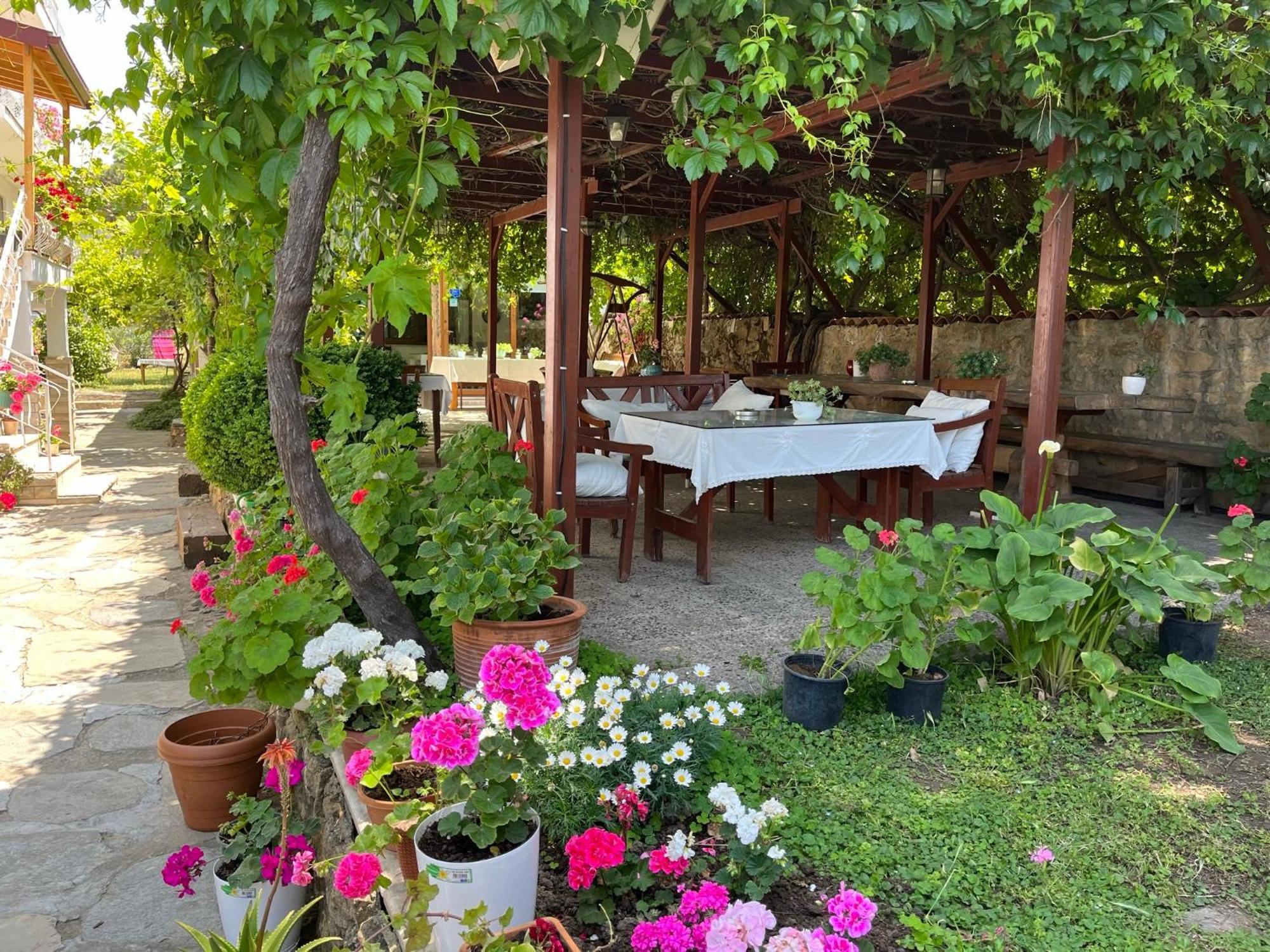 Gunebakan Taliani Hotel Ayvalı Exterior foto