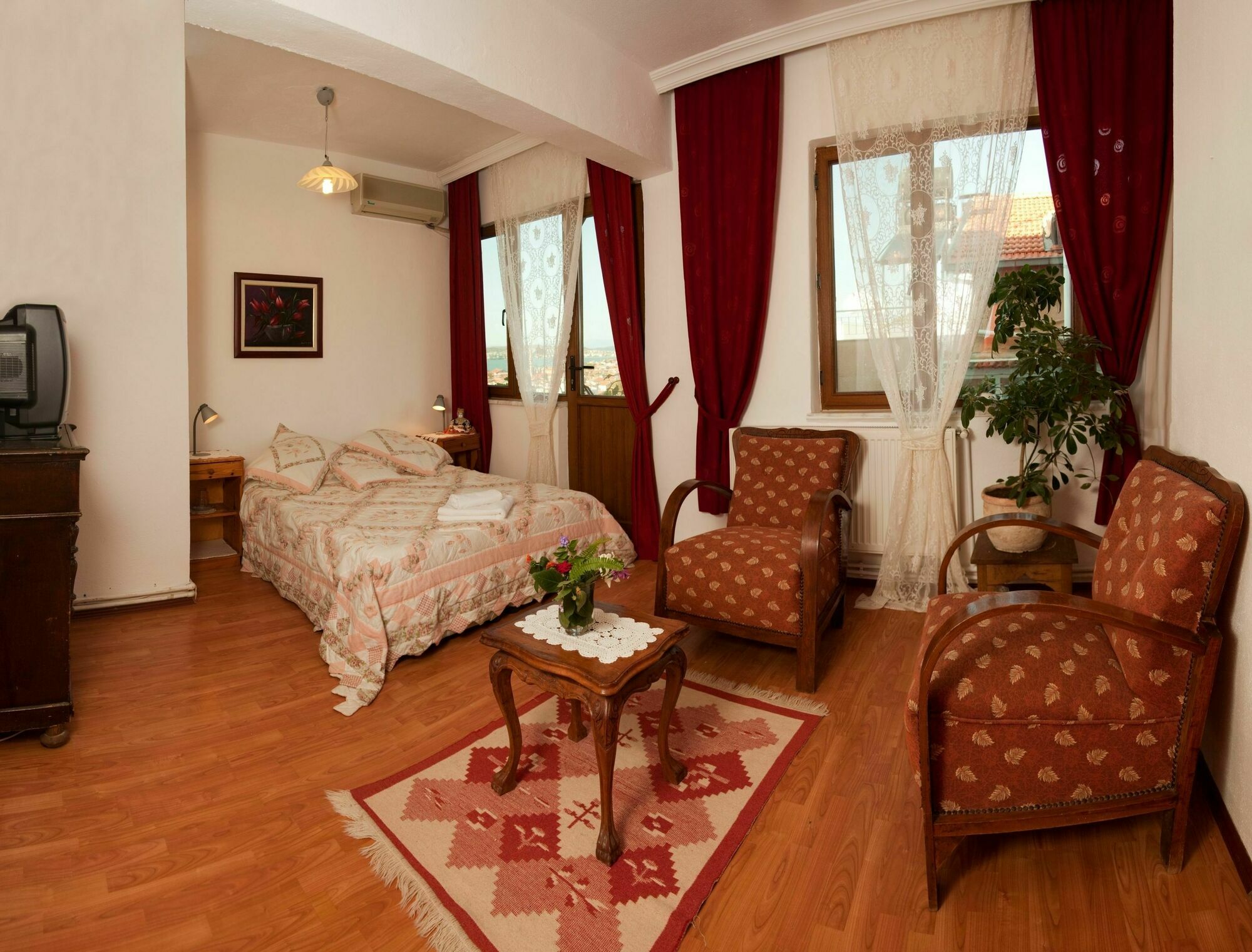 Gunebakan Taliani Hotel Ayvalı Exterior foto